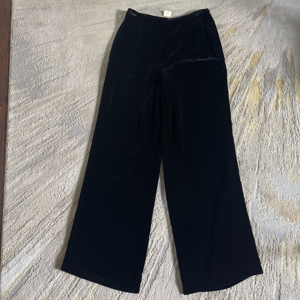 Elegant Black Wide-Leg Women's Pants
